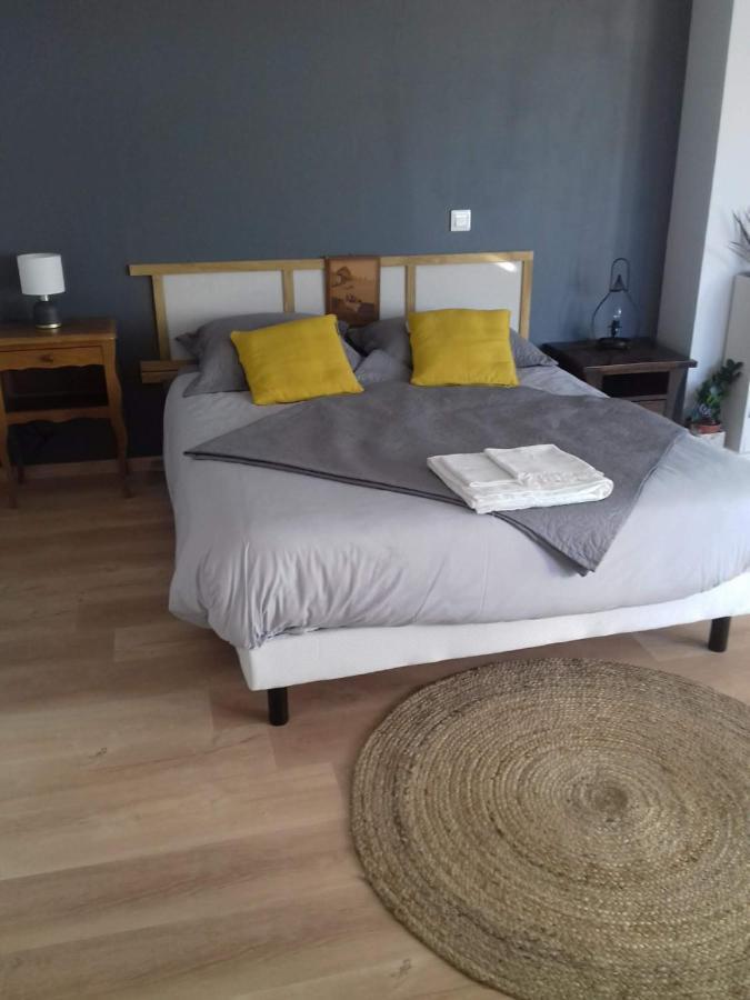 Agreable Chambre Meublee, Vue Sur La Vallee De L'Auxois Villy-en-Auxois Exterior photo