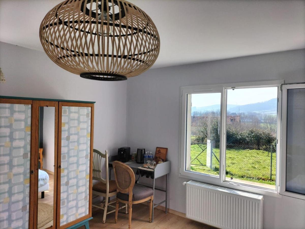 Agreable Chambre Meublee, Vue Sur La Vallee De L'Auxois Villy-en-Auxois Exterior photo